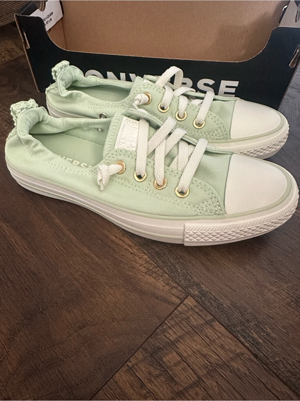Converse Low Top Sneakers in Mint